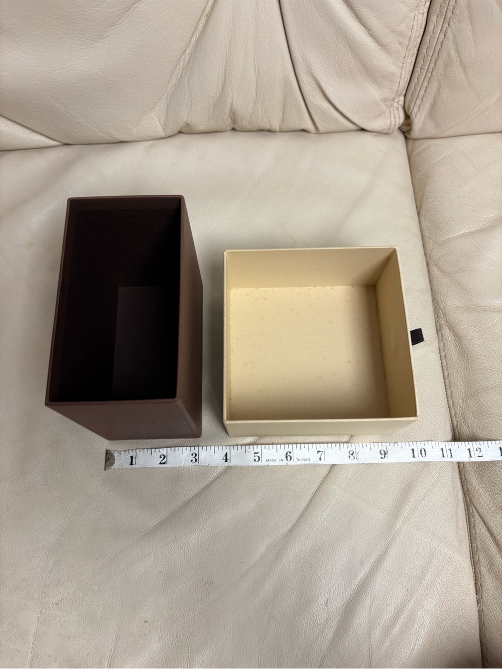 EMPTY LOUIS VUITTON Brown Pull Out Gift Box Beige - Picture 8 of 12